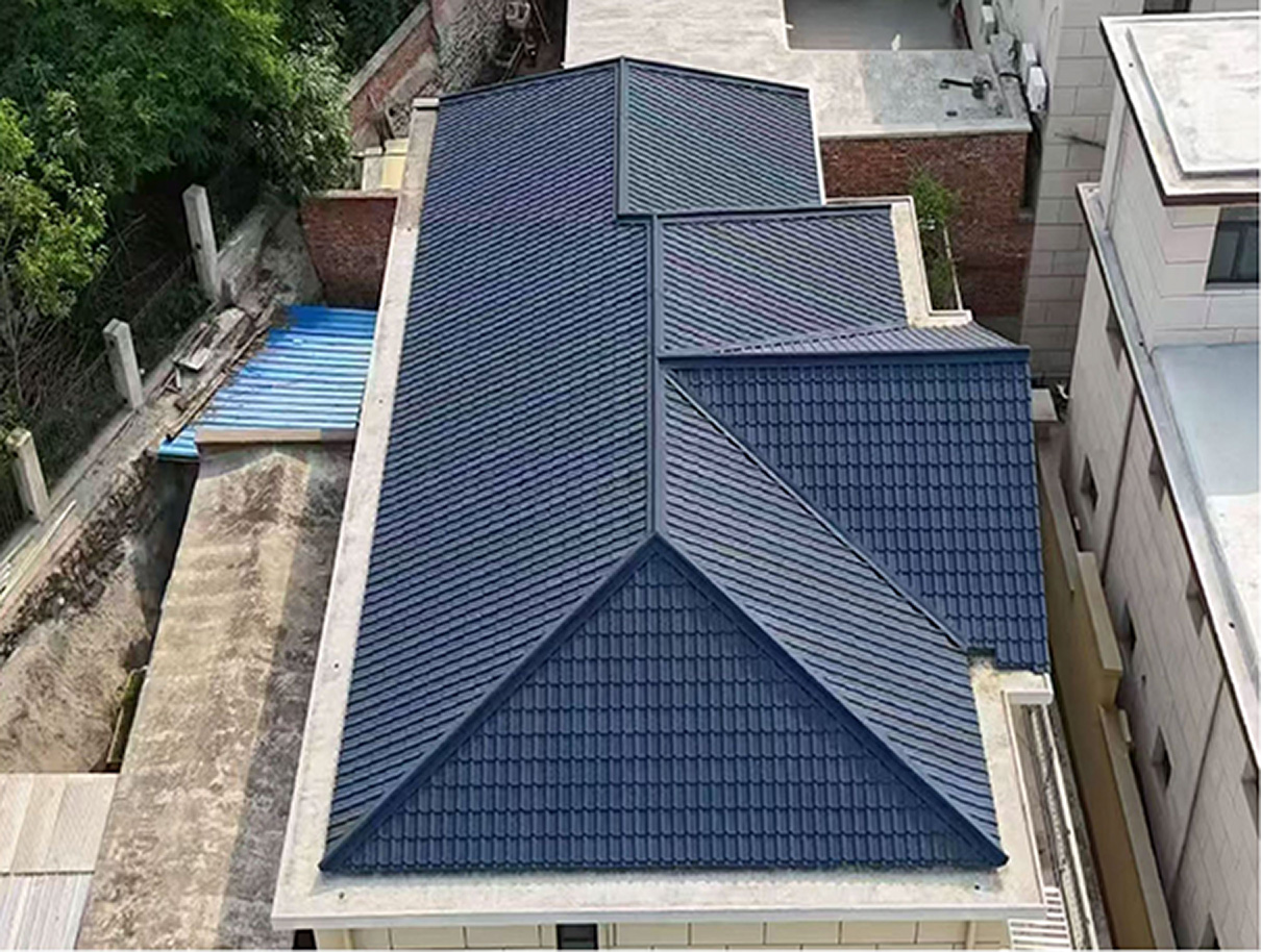 800型彩石金属瓦安装效果图.jpg